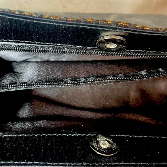 Kurta Company Clutch (India) - Picture 13 of 16